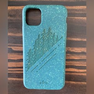 NWT Green Summit iPhone 11 Pro Max Case